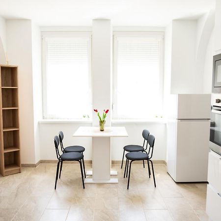 Winestone Corner Apartment Debrecen Eksteriør bilde